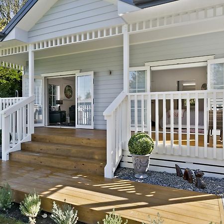 The Retreat Luxury Garden Villa Таупо Екстер'єр фото